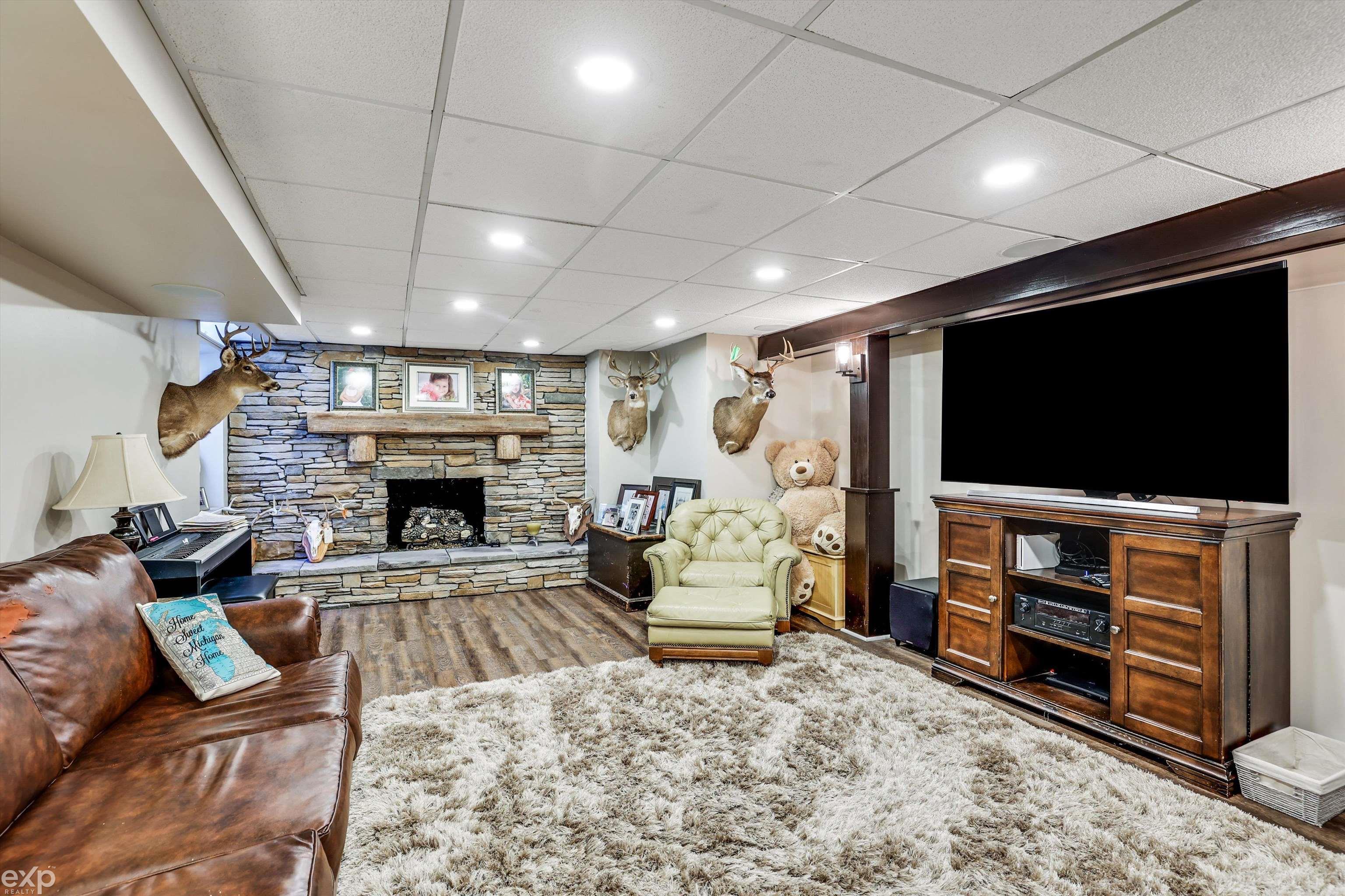 454 Whims Lane Rochester, MI 48306 - Photo 42 of 60 Gallery Image 42