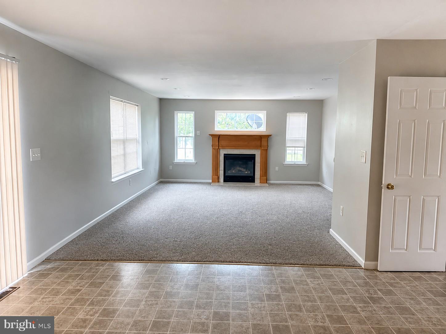180 Quiet Road Sicklerville, NJ 08081 - Photo 8 of 24 Gallery Image 8