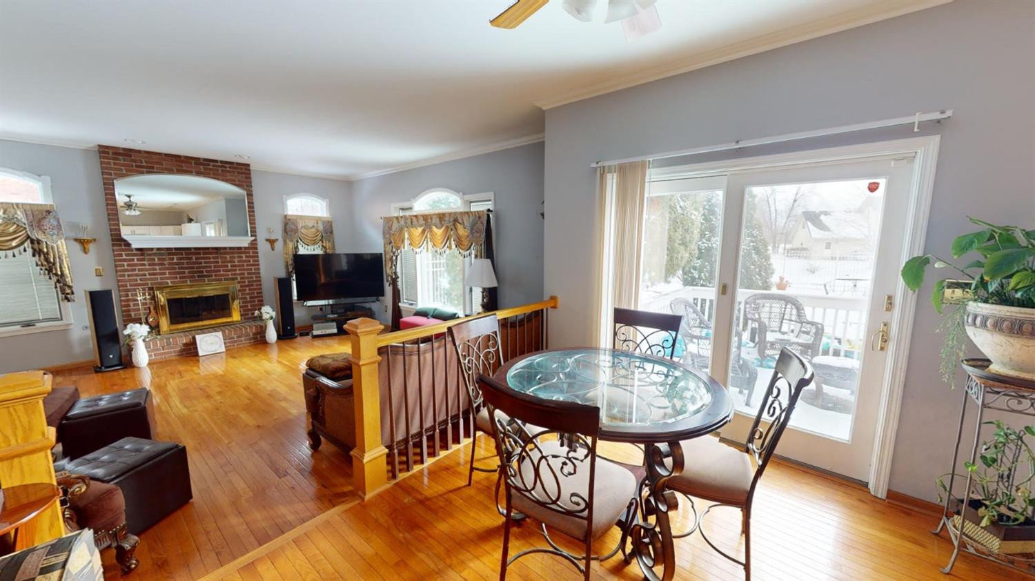 1014 Treadway Road Munster, IN 46321 - Photo 8 of 23 1500x842