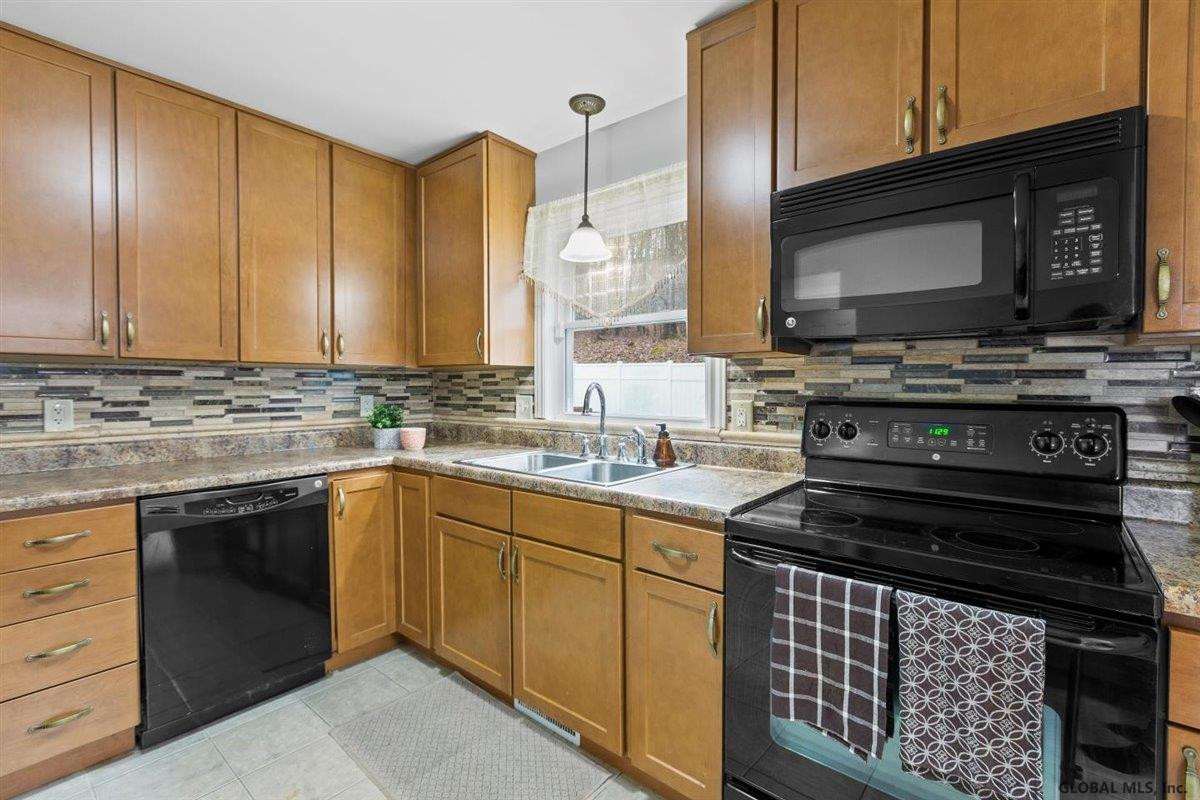 254 Miller Road Schodack, NY 12033 - Photo 14 of 33 Photo 14