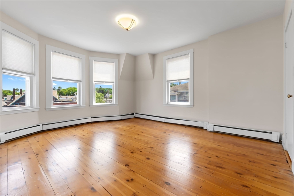 730 Hale Street, Unit 3L Beverly, MA 01915 - Photo 3 of 13