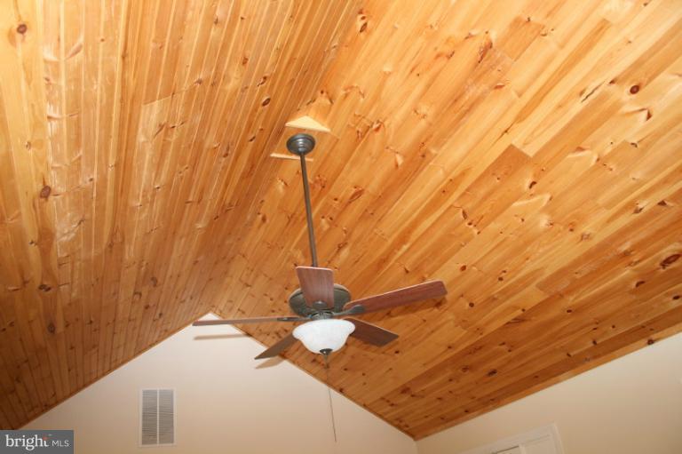 548 Frog Hollow Road Winchester, VA 22603 - Photo 17 of 18 Interior (General)