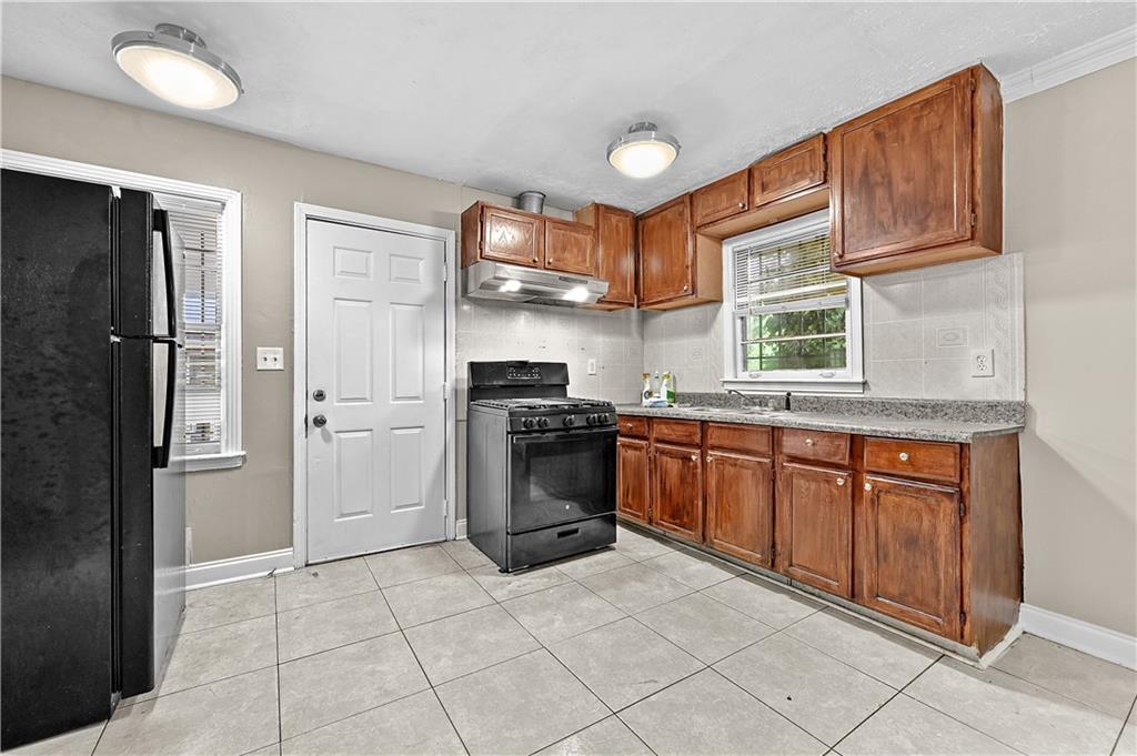 2397 Tilson Road Decatur, GA 30032 - Photo 11 of 33
