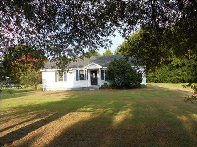 118 Sand Road Columbus, MS 39702 - Photo 1 of 7 Photo 1