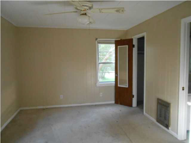118 Sand Road Columbus, MS 39702 - Photo 5 of 7 Photo 5