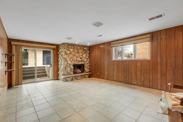 $549,900 | 601 Lavergne Avenue, Wilmette, IL 60091
