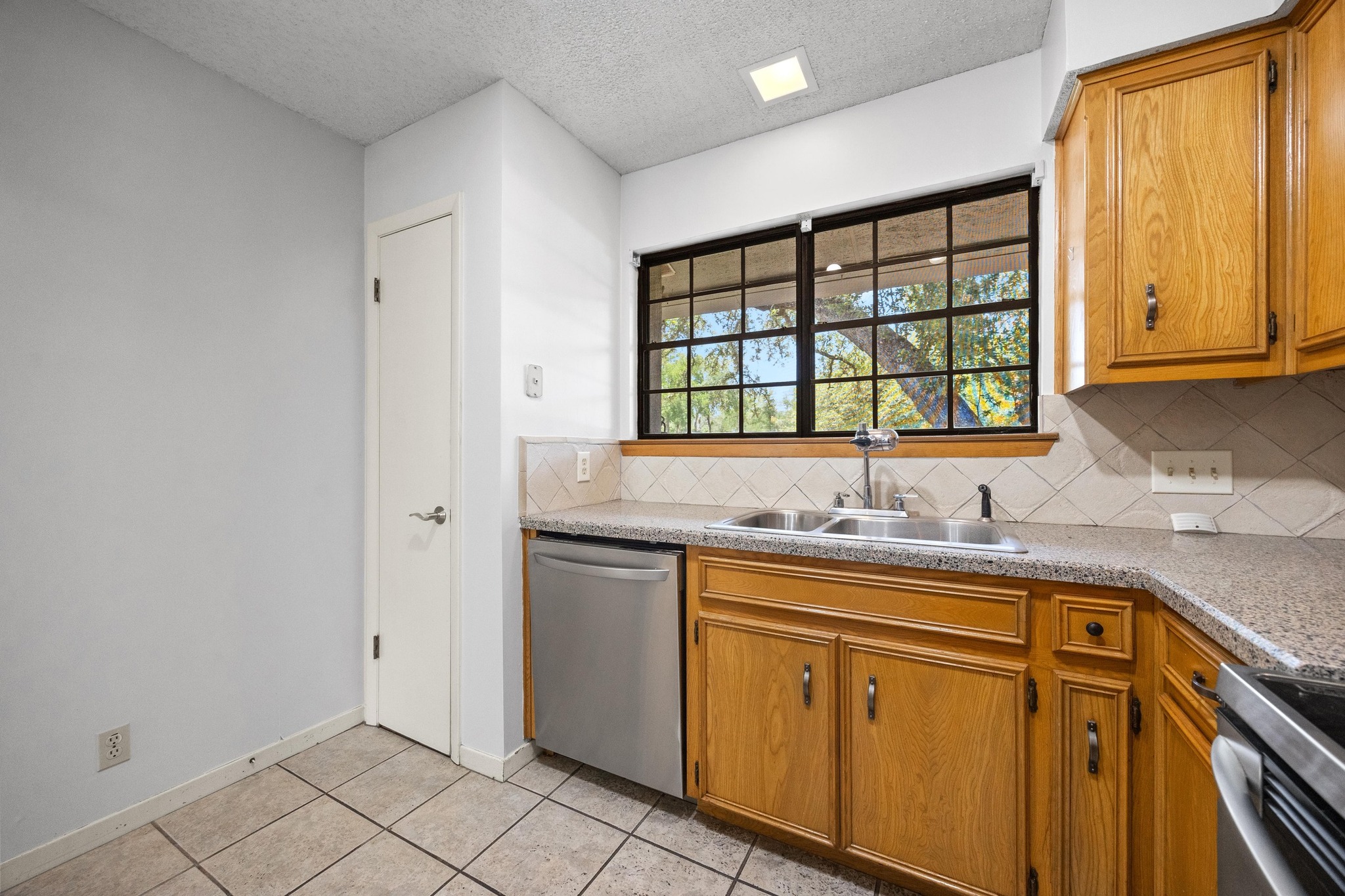 11205 D-K Ranch Road Austin, TX 78759 - Photo 12 of 35