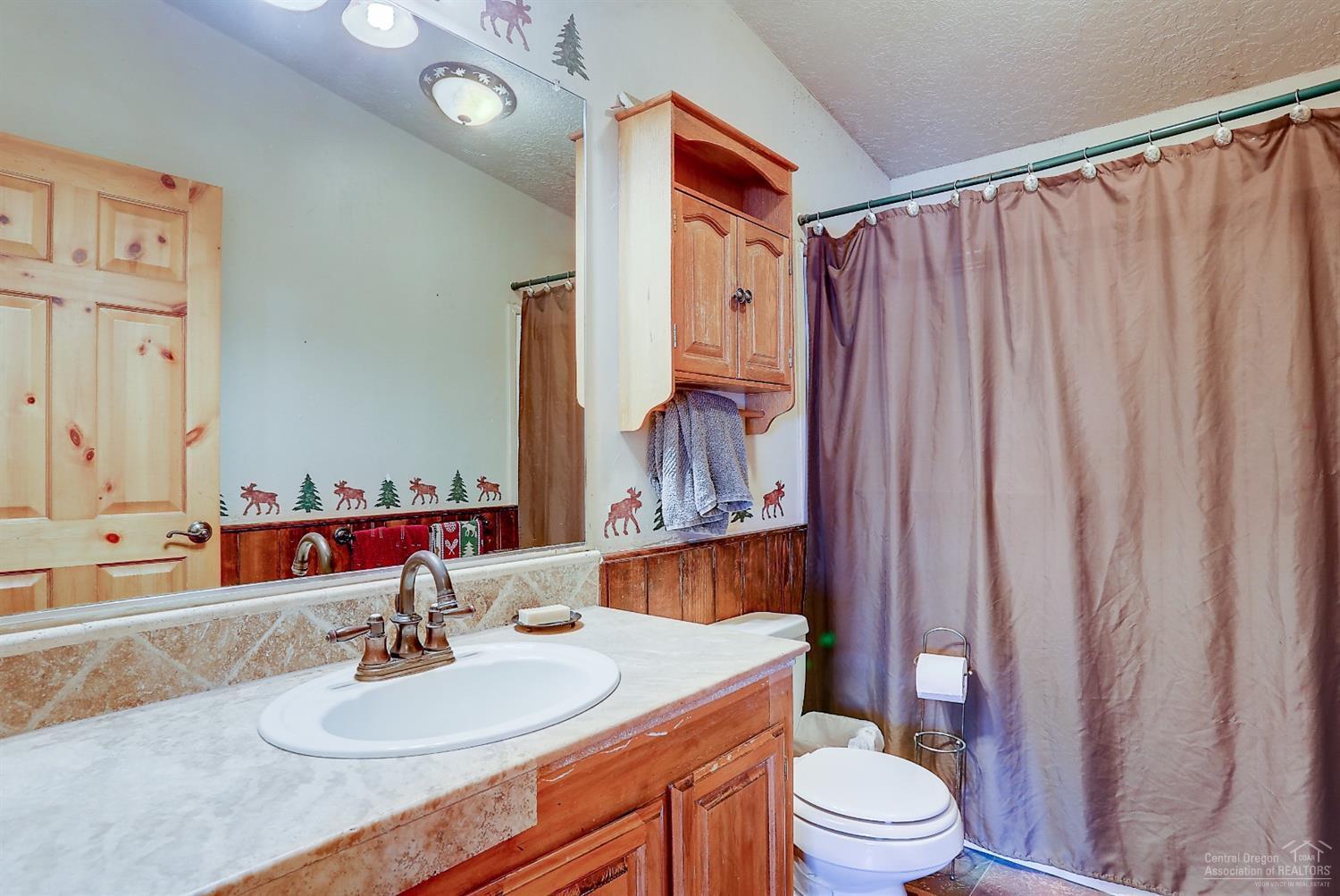 24035 Dodds Road Bend, OR 97701 - Photo 9 of 22 Additional Photo