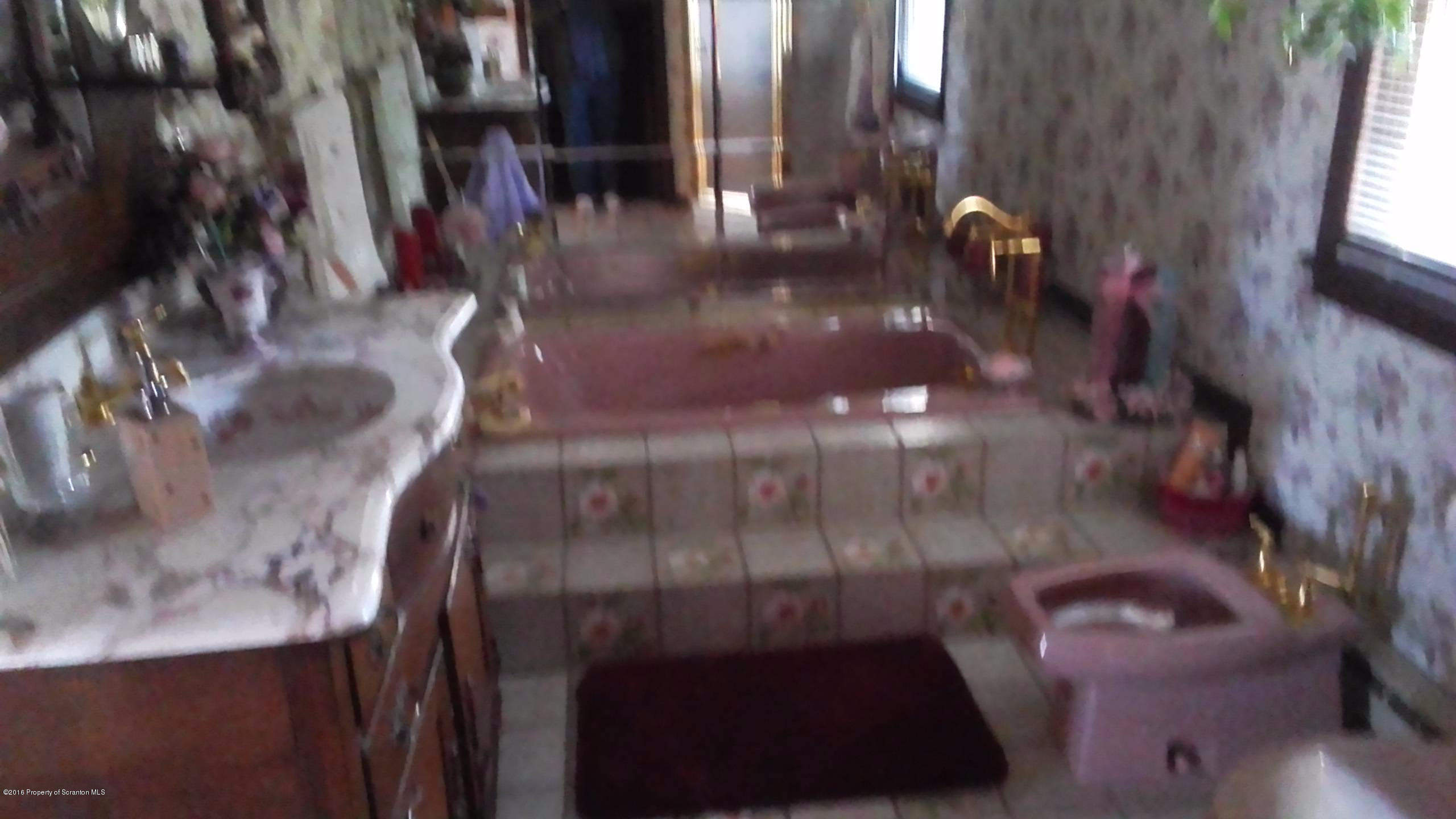 3225 Major Road Moscow, PA 18444 - Photo 18 of 27