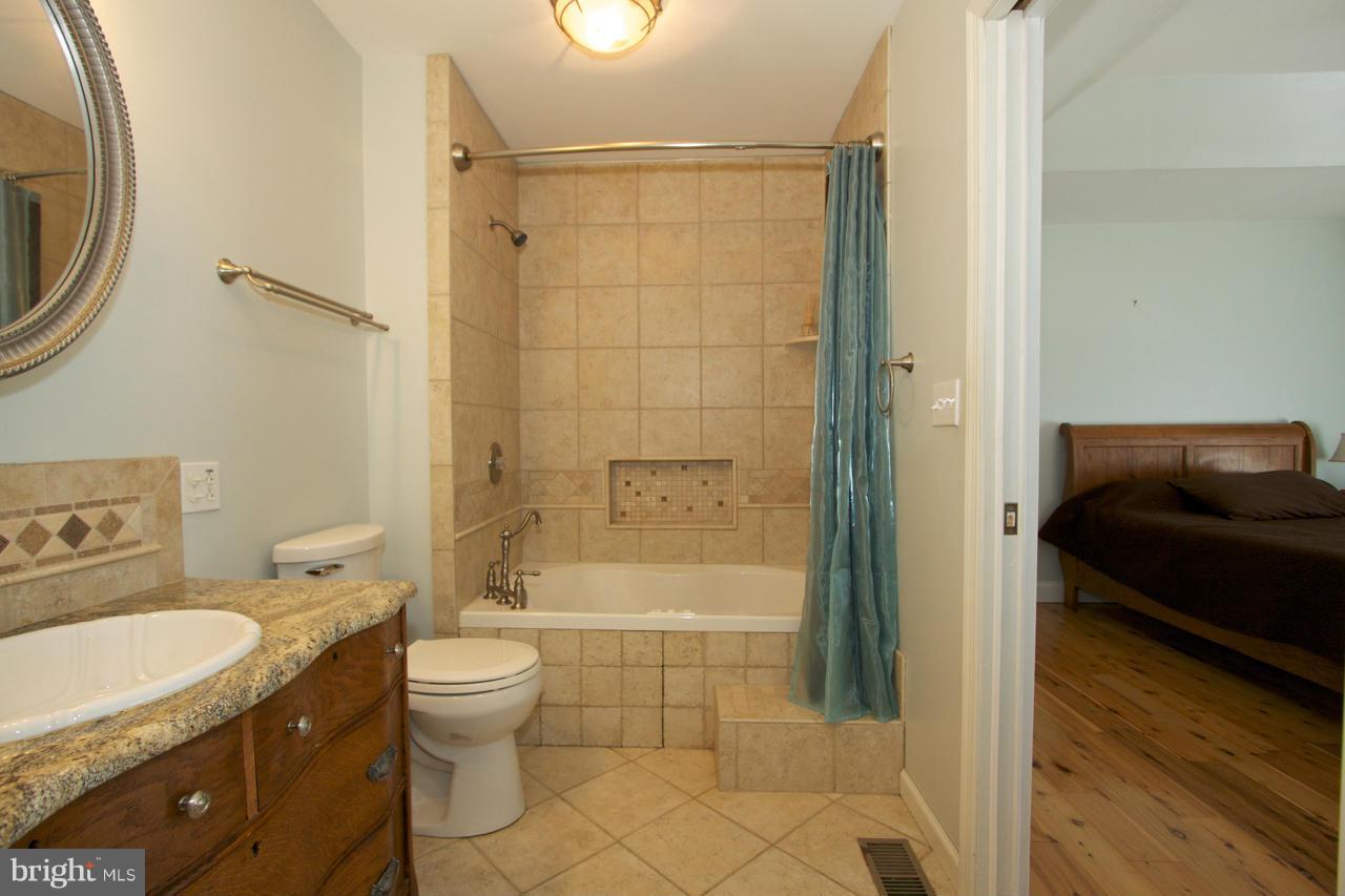 704 McCauley Road Conowingo, MD 21918 - Photo 15 of 27 Bath