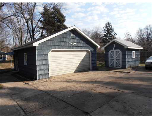 15271 Kelly Road Mishawaka, IN 46544 - Photo 8 of 9