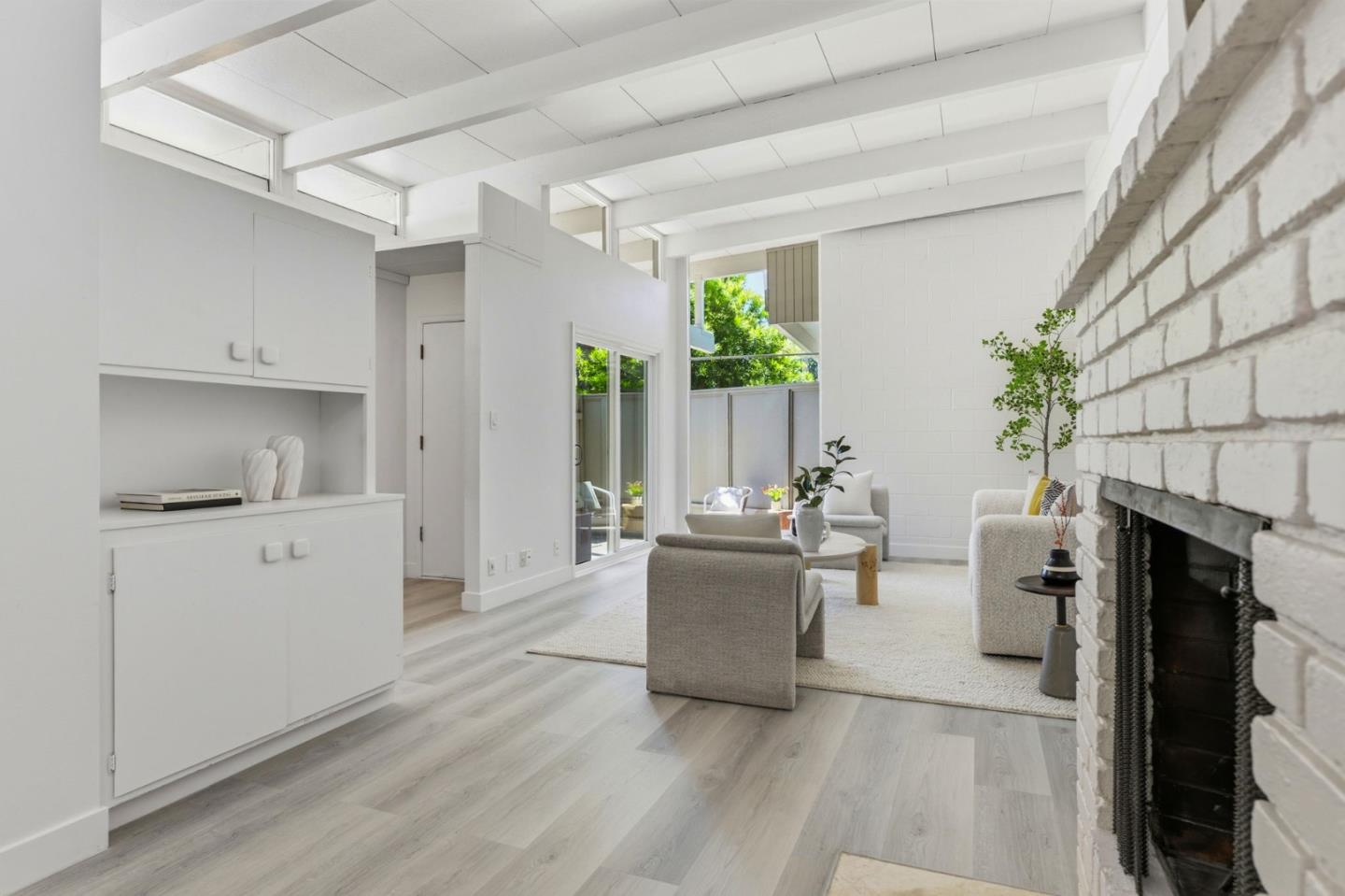 3909 Middlefield Road, Unit E Palo Alto, CA 94303 - Photo 13 of 38