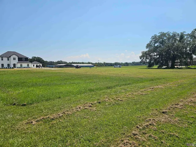 $135,000 | Lot Z-1 Lot Z-1 E Cessna Street, Gonzales, LA 70737