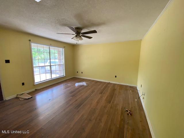 4100 Crowley Road Moss Point, MS 39562 - Photo 2 of 14 thumbnail (4)