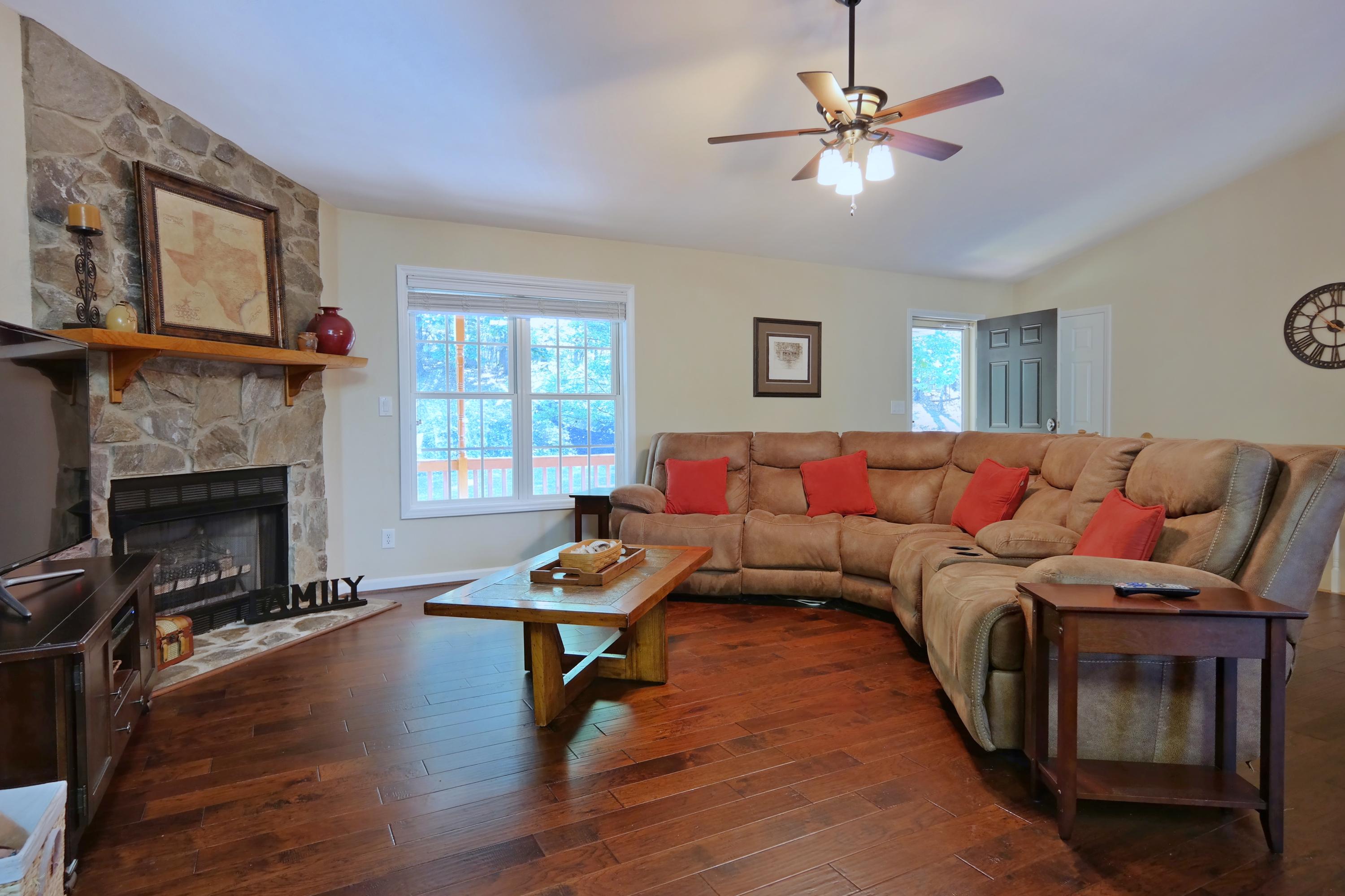 3136 Springwood Road Fincastle, VA 24090 - Photo 29 of 31 Open Floorplan