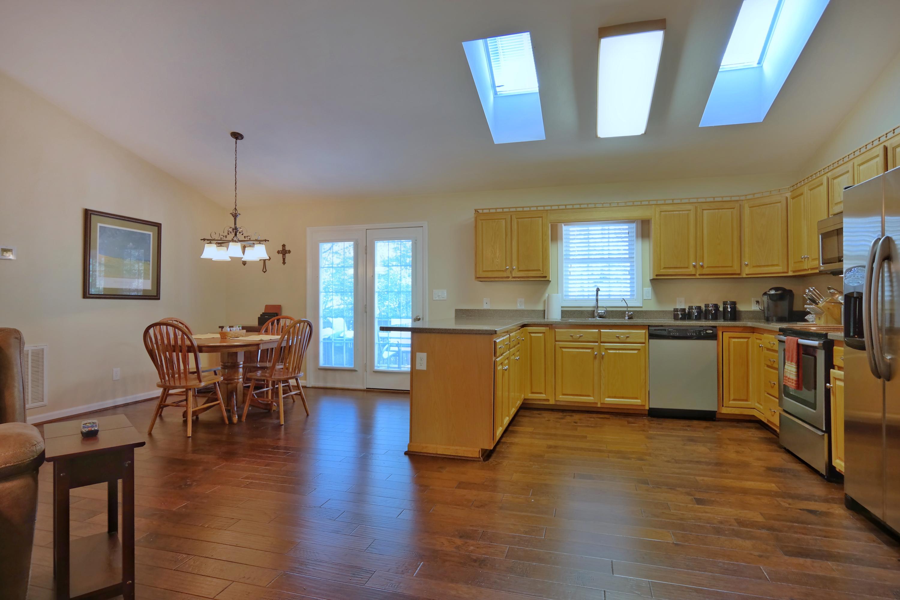 3136 Springwood Road Fincastle, VA 24090 - Photo 12 of 31 Large Kitchen