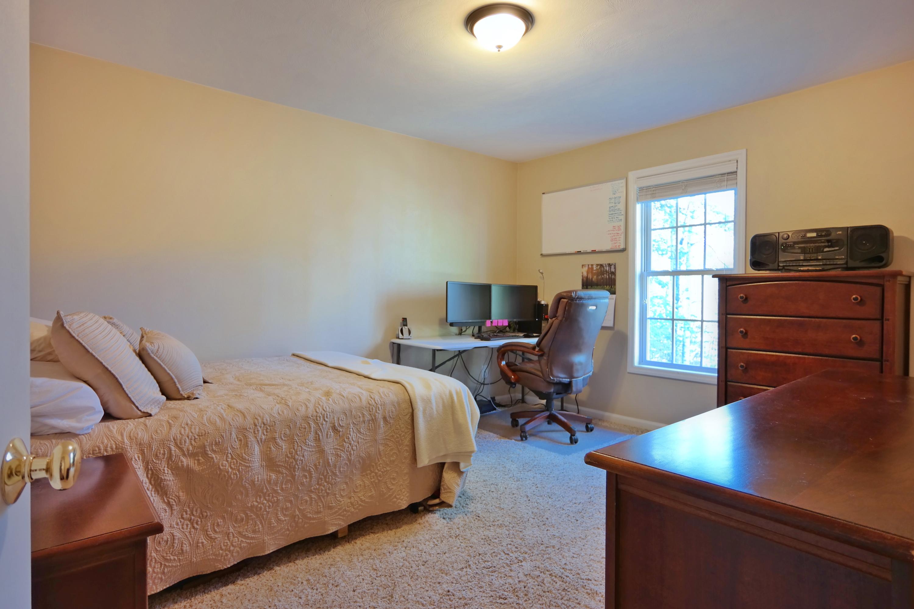 3136 Springwood Road Fincastle, VA 24090 - Photo 15 of 31 Bedroom