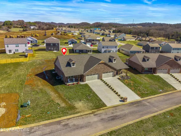 $399,900 | 3040 Villas Creekside Drive, Dandridge, TN 37725