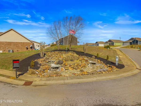 $399,900 | 3040 Villas Creekside Drive, Dandridge, TN 37725