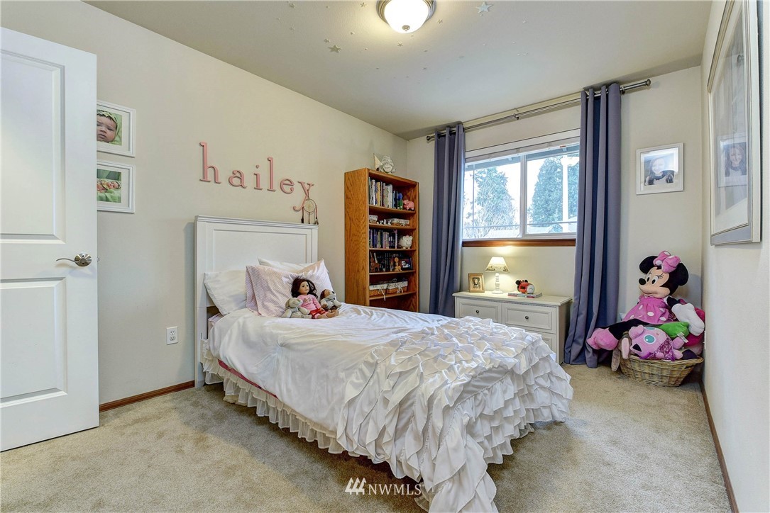 16517 37th Drive Southeast Bothell, WA 98012 - Photo 26 of 32 Gallery Image 26