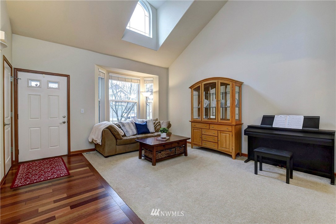 16517 37th Drive Southeast Bothell, WA 98012 - Photo 5 of 32 Gallery Image 5