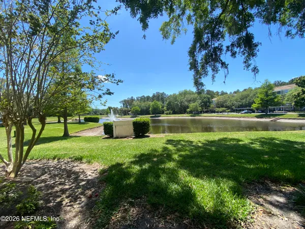 $1,575 | 10550 Baymeadows Road, Unit 327, Jacksonville, FL 32256