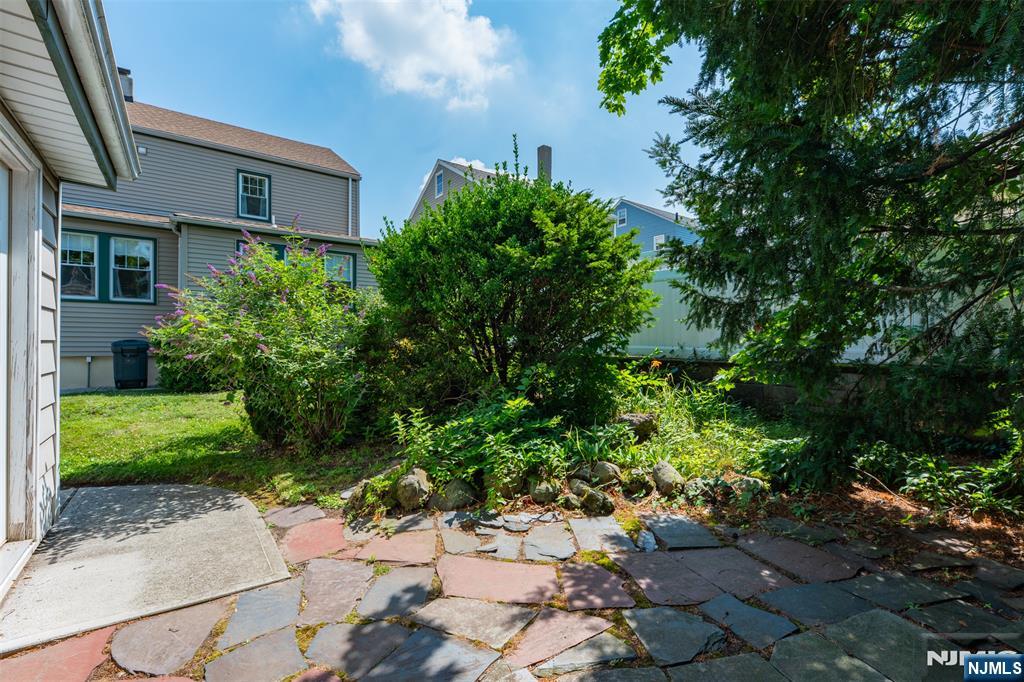 446 Marlboro Road Wood-Ridge, NJ 07075 - Photo 26 of 30
