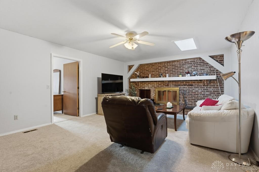 2286 Millwood Road Kettering, OH 45440 - Photo 4 of 38