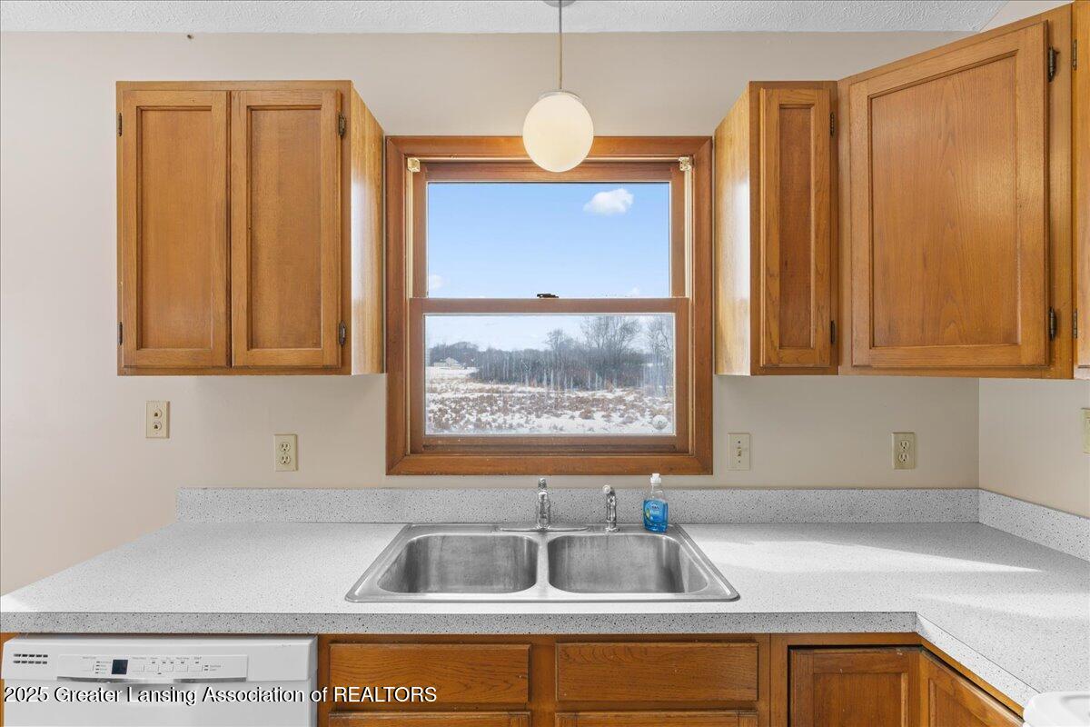 4760 Covert Road Onondaga, MI 49264 - Photo 15 of 34 17-DSC03846