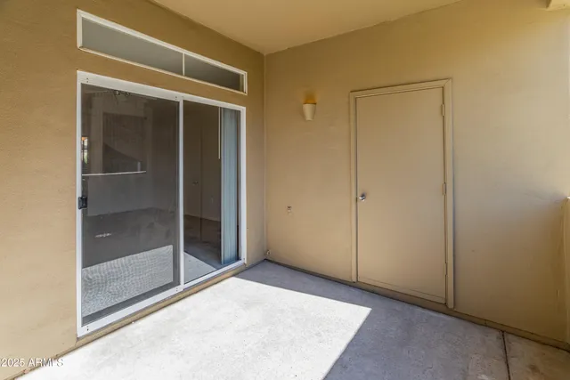 a view of an empty room with window