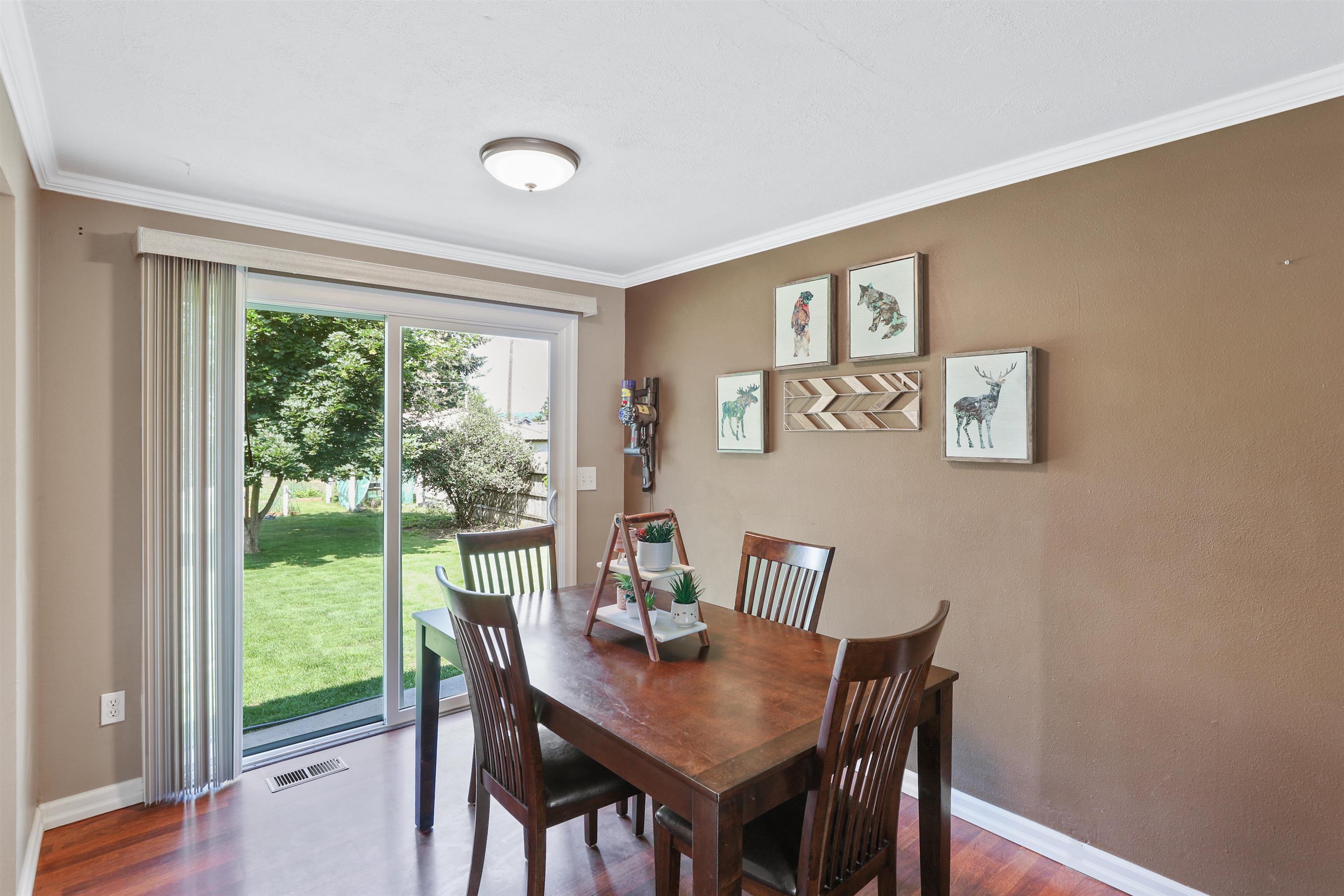12327 North Florida Street Mead, WA 99021 - Photo 6 of 21 Gallery Image 6