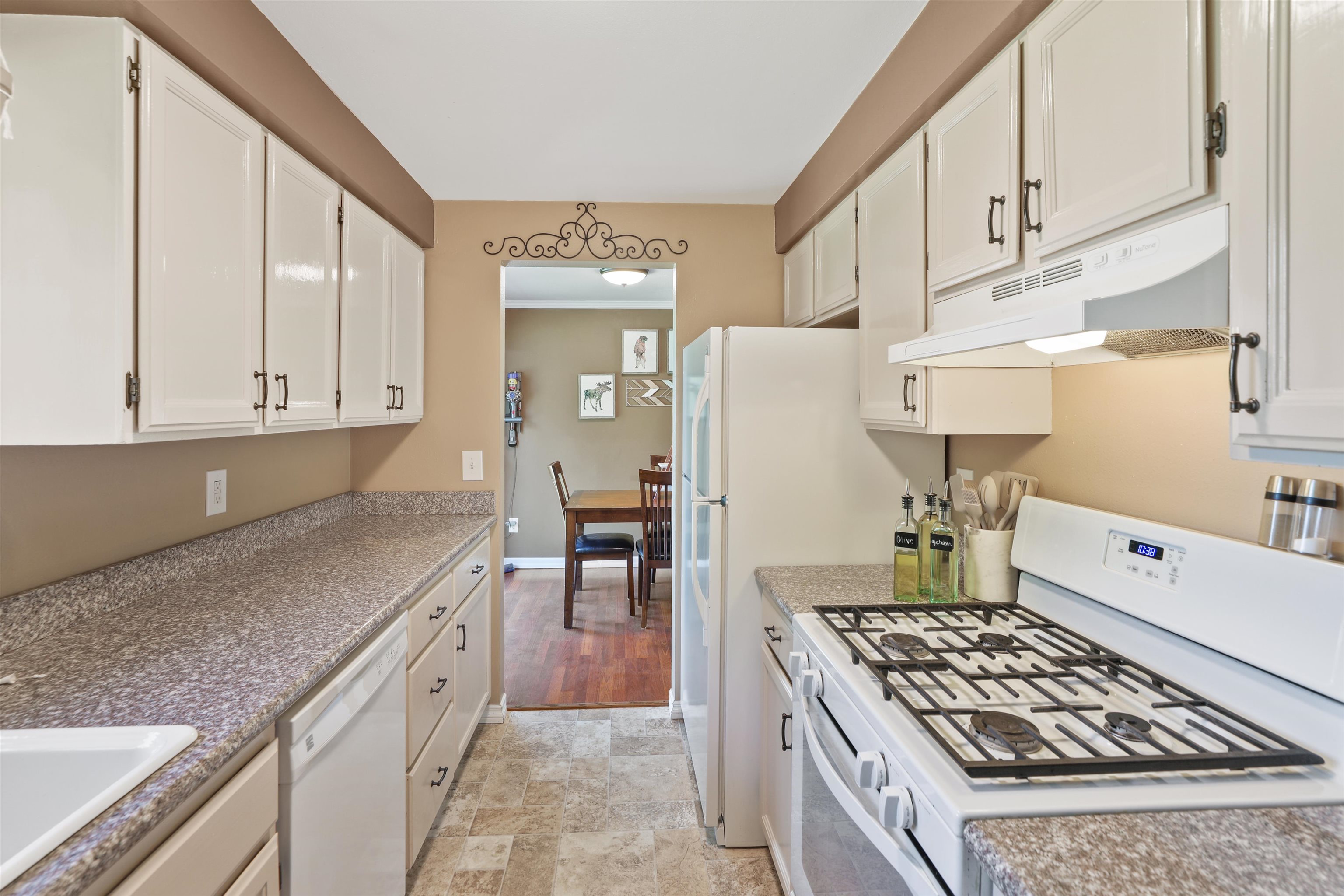 12327 North Florida Street Mead, WA 99021 - Photo 8 of 21 Gallery Image 8