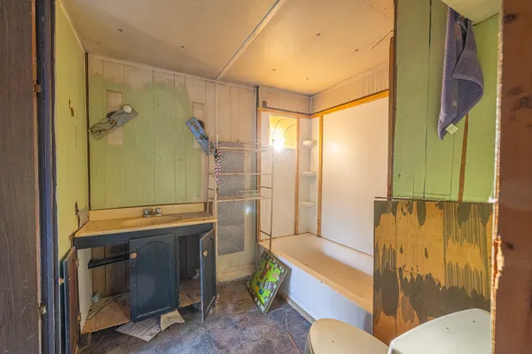 $64,900 | 141 Bluebird Drive, Onalaska, TX 77360