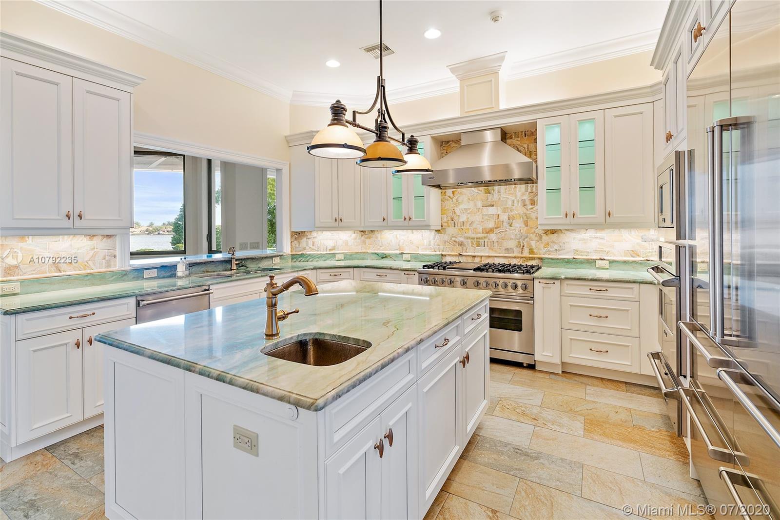 5481 Pennock Point Road Jupiter, FL 33458 - Photo 4 of 38 Kitchen