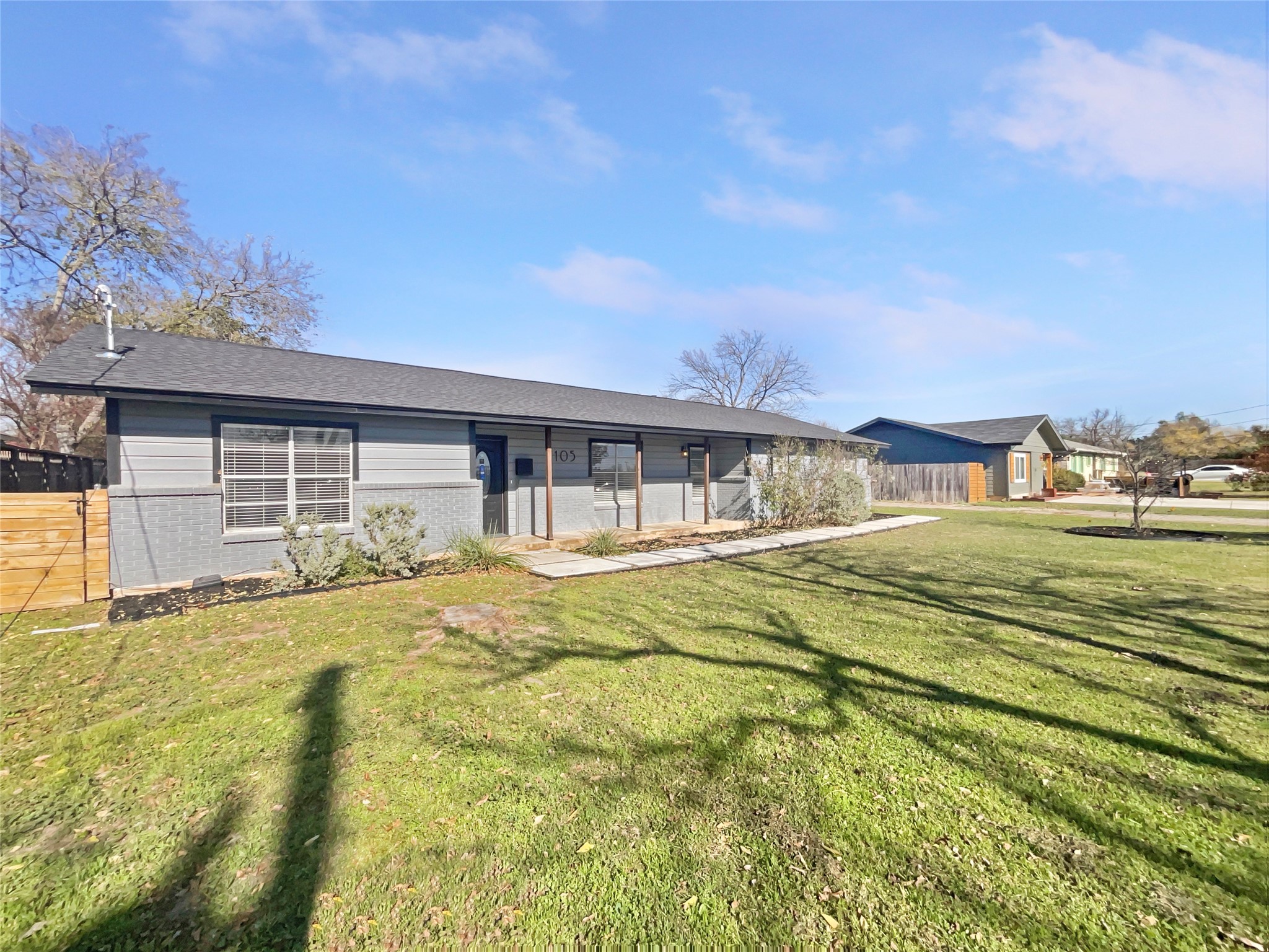 1105 East 17th Street Georgetown, TX 78626 - Photo 15 of 17