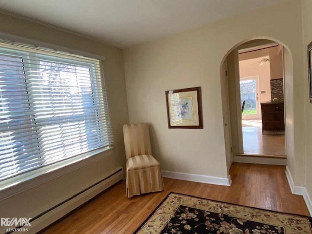 915 Hampton Road Grosse Pointe, MI 48236 - Photo 24 of 40 50004040-23.JPG