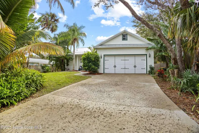 $2,960 | 225 Pelican Drive, Melbourne Beach, FL 32951