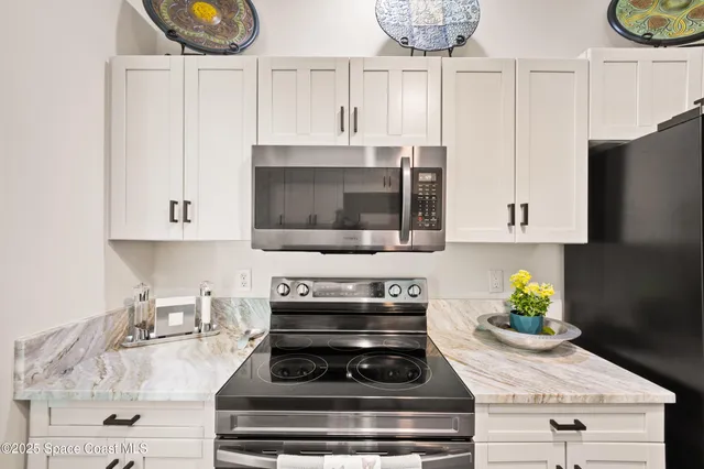 $2,960 | 225 Pelican Drive, Melbourne Beach, FL 32951