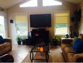 222 Gross Road Bluff City, TN 37618 - Photo 8 of 24 Flat Screen and Surround Sound