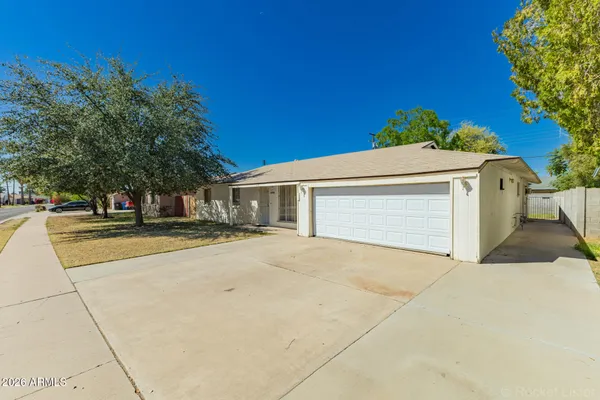 $369,900 | 3802 West State Avenue, Phoenix, AZ 85051
