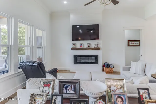 $794,000 | 633 Savannah Estates Boulevard, Biloxi, MS 39532