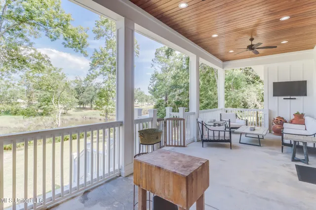 $794,000 | 633 Savannah Estates Boulevard, Biloxi, MS 39532