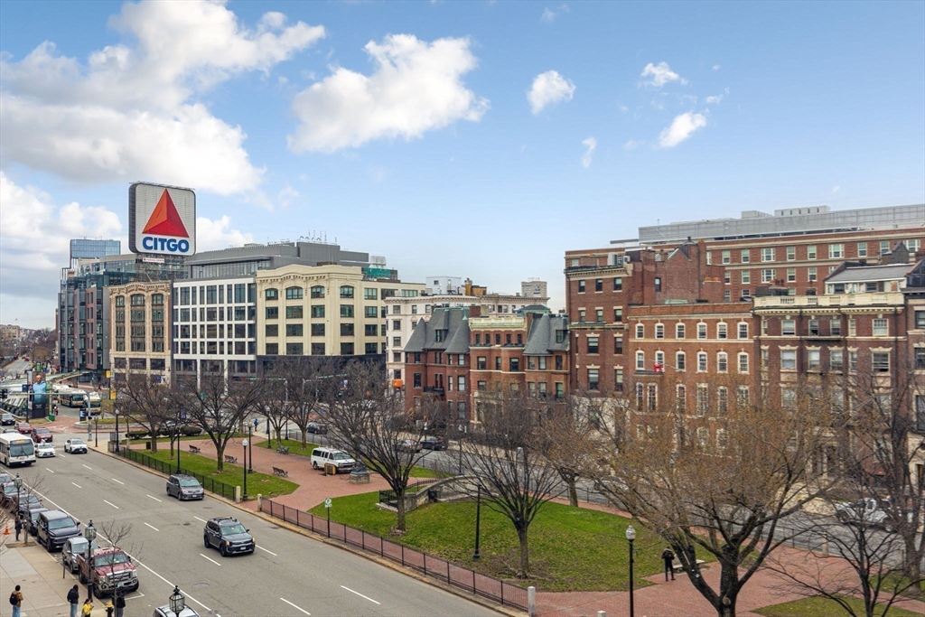 466 Commonwealth Avenue, Unit 502 Boston, MA 02215 - Photo 12 of 16 a view of a city