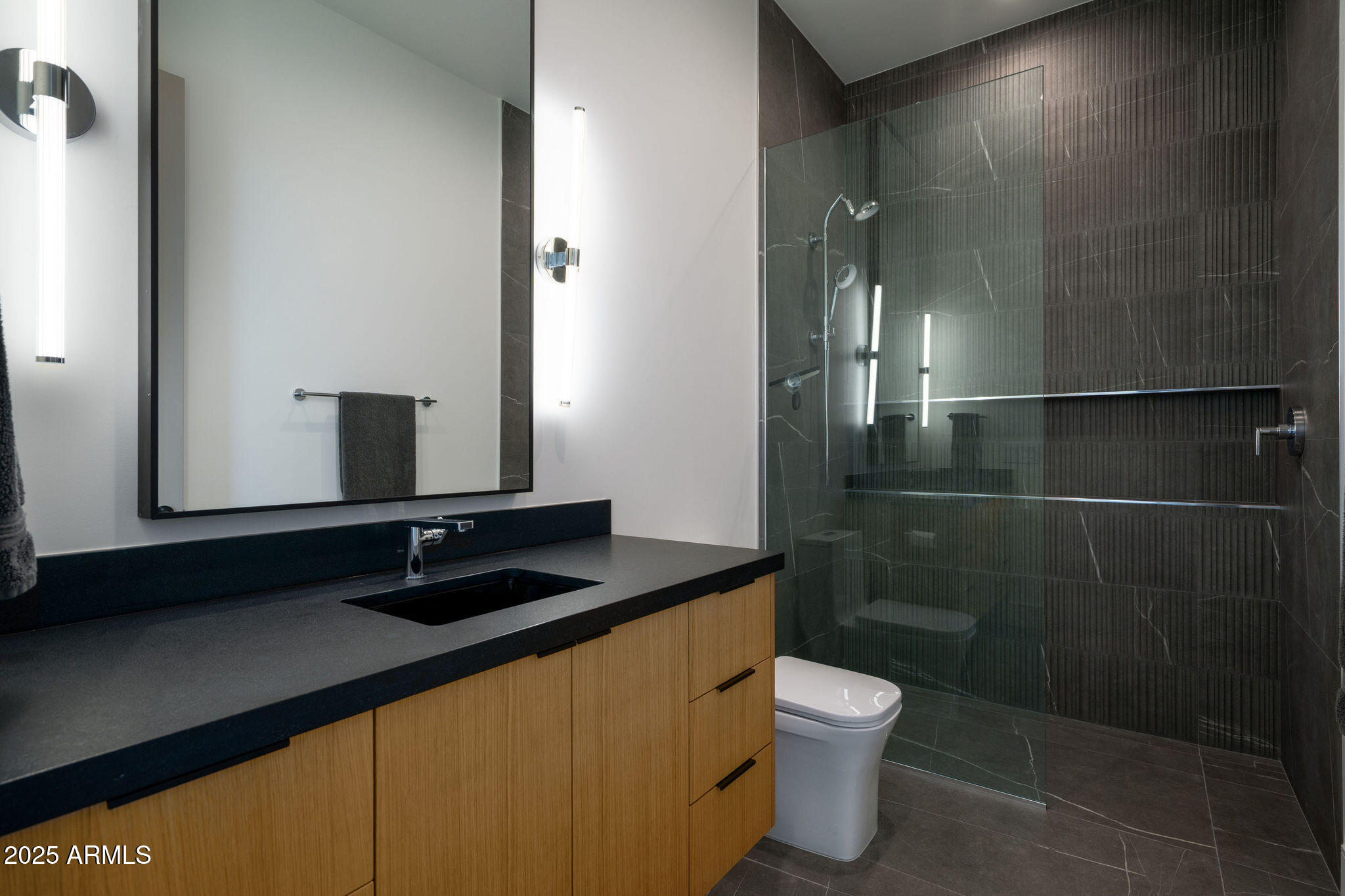 4039 East Rancho Drive Phoenix, AZ 85018 - Photo 26 of 53 Bath