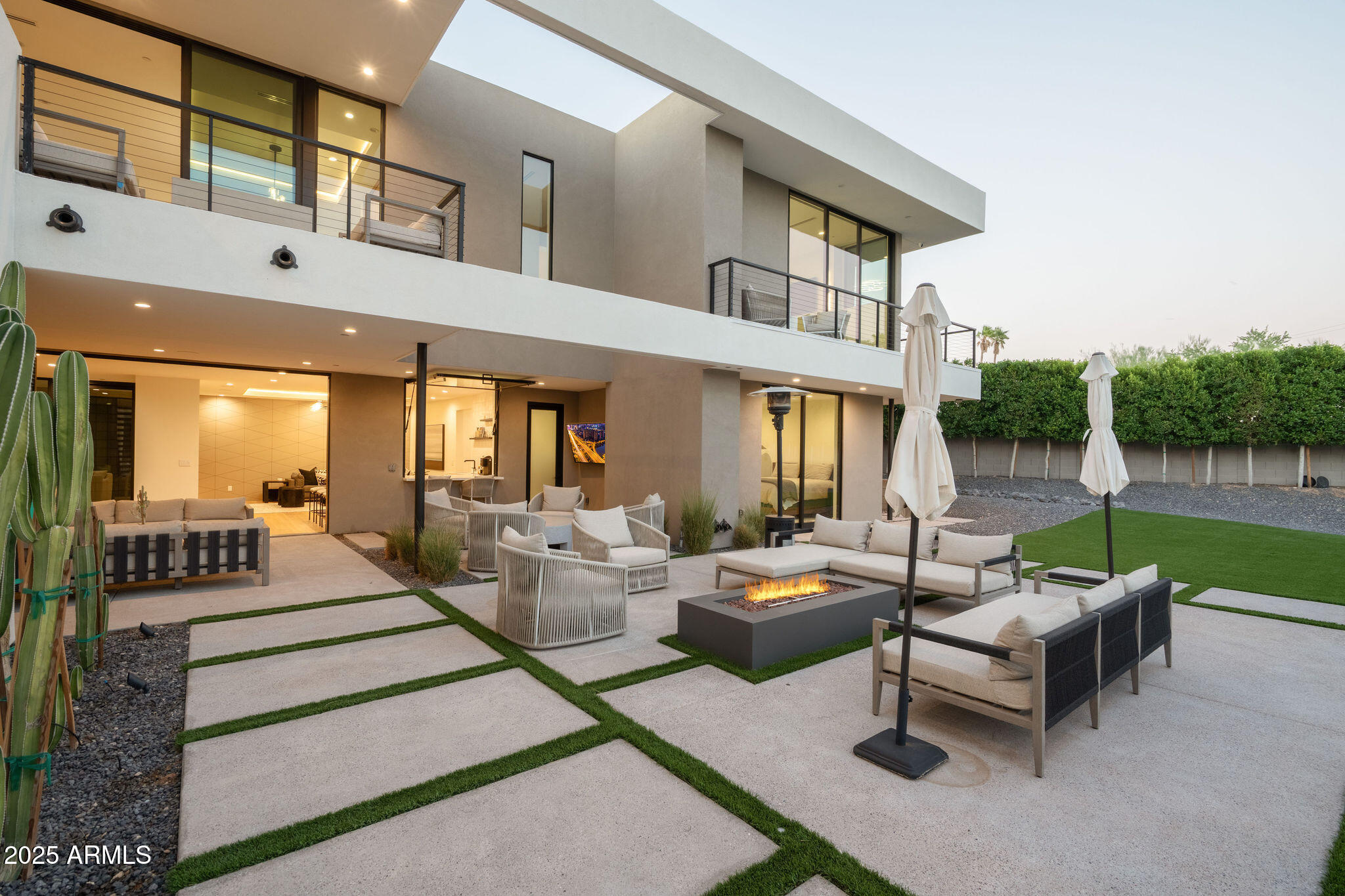 4039 East Rancho Drive Phoenix, AZ 85018 - Photo 5 of 53 Back