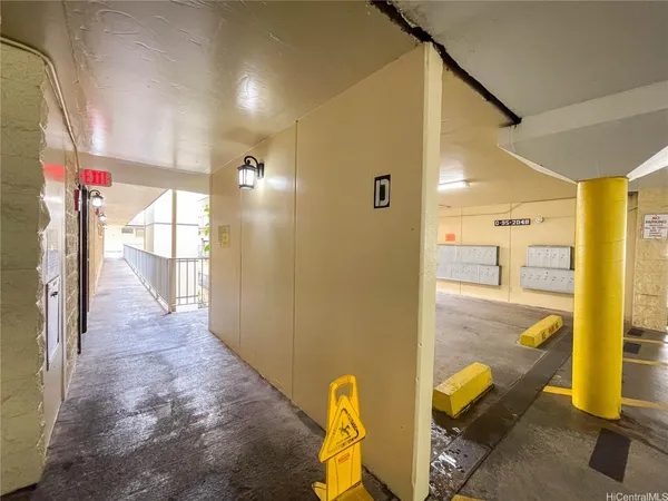 $375,000 | 95-2052 Waikalani Place, Unit B404, Mililani, HI 96789