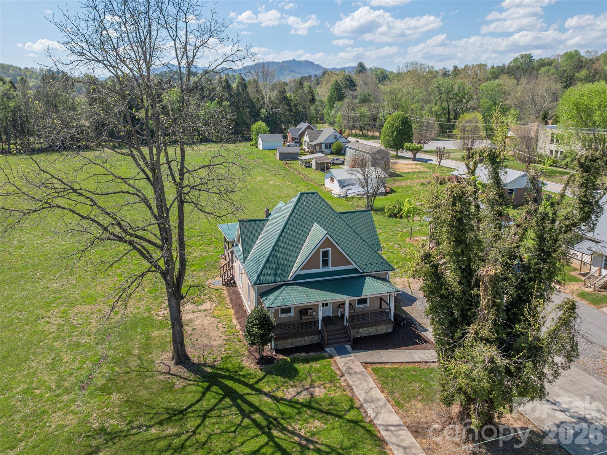 274 Charles Street Clyde, NC 28721 - Photo 35 of 40