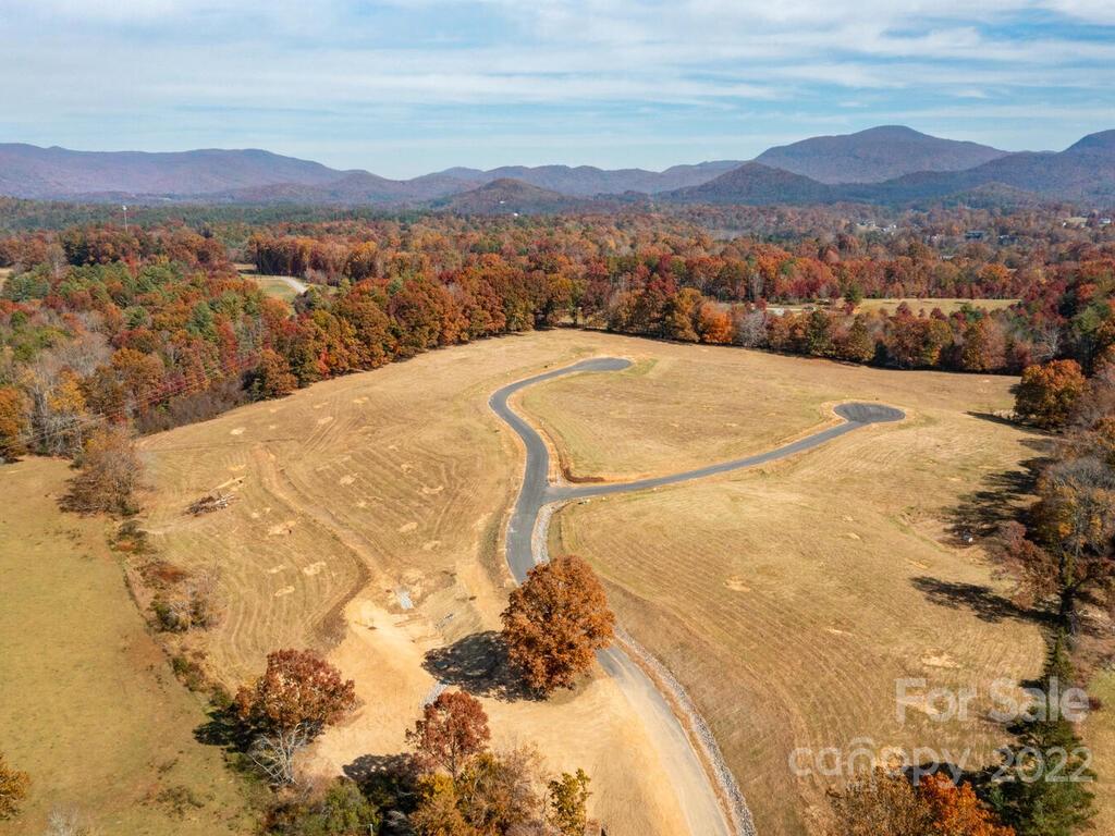 217 Thistle Ridge, Unit 12 Fletcher, NC 28732 - Photo 6 of 15 Gallery Image 6