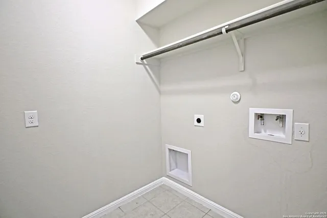 $1,745 | 2510 Diamondback Trail, New Braunfels, TX 78130