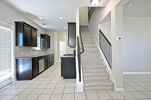 $1,745 | 2510 Diamondback Trail, New Braunfels, TX 78130